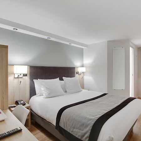 Hotel L'Amandier Nanterre Luaran gambar